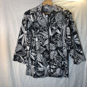Weekends by Chico's Size 2 Black Grey Floral Zip Up Top Shirt